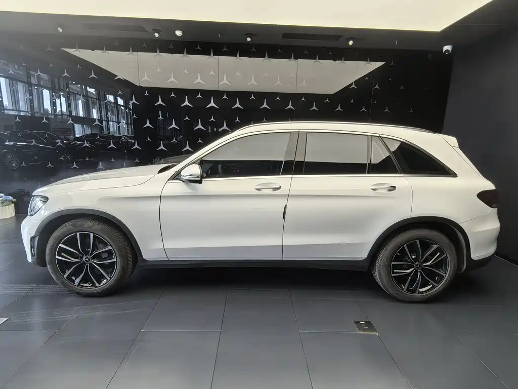 Mercedes-Benz GLC 2021 — фото 3
