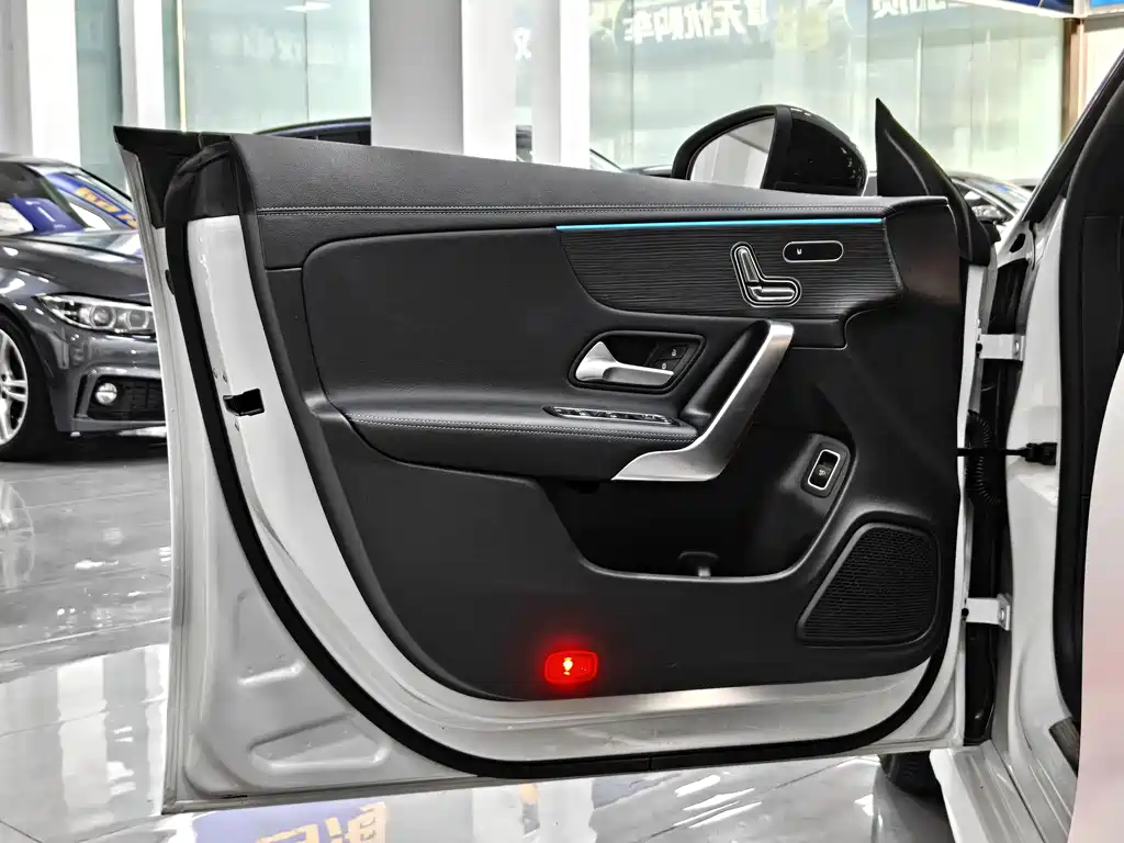 Mercedes-Benz CLA 2022 — фото 13