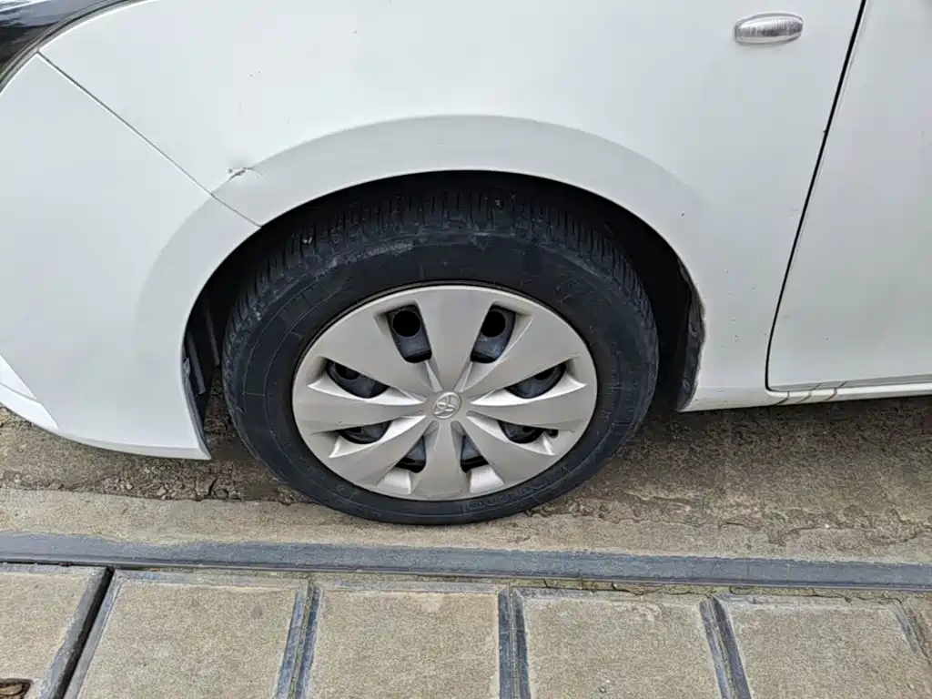 Toyota Yaris L 2018 — фото 23