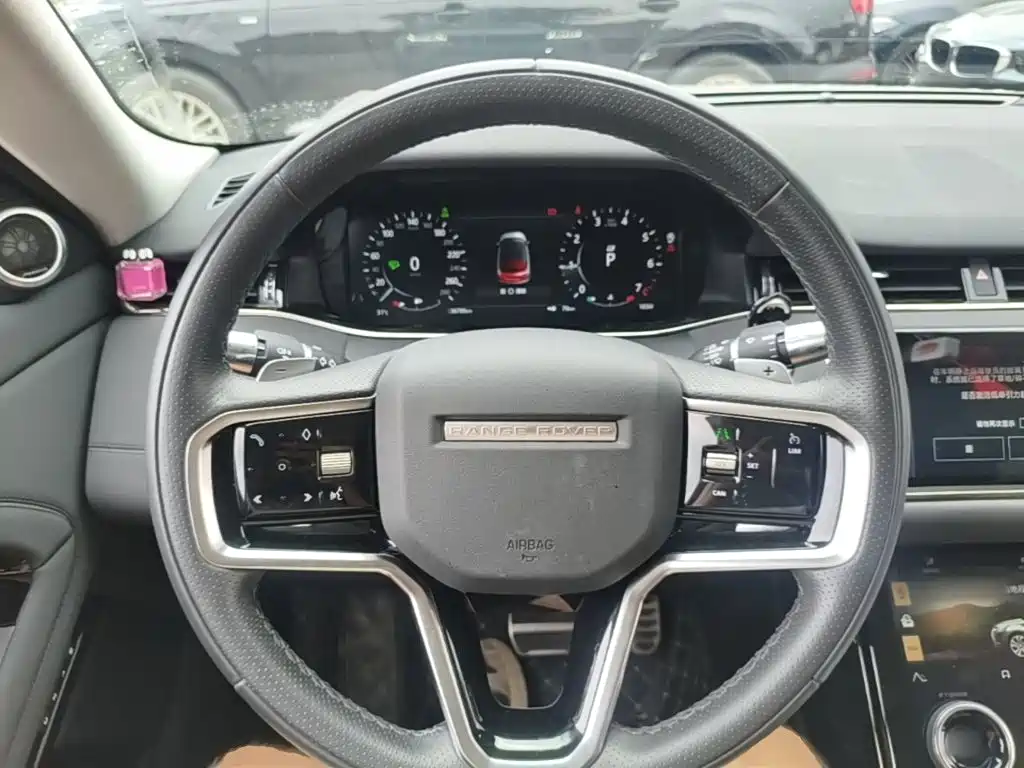 Land Rover Range Rover Evoque 2022 — фото 11