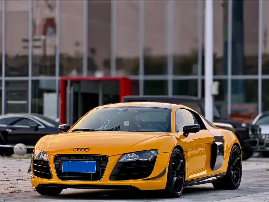 Audi R8 2014