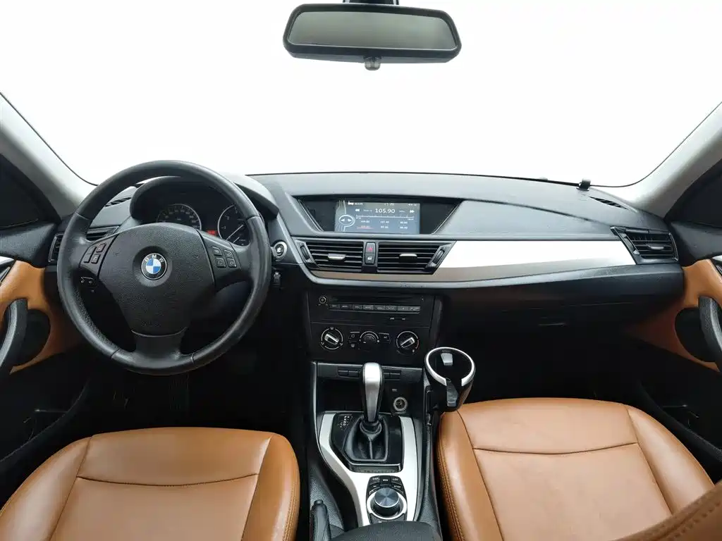 BMW X1 2013 — фото 5