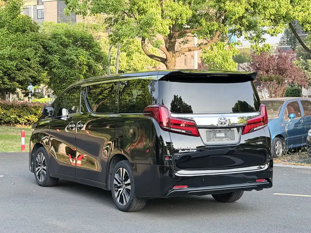 Toyota Alphard 2019 — фото 5