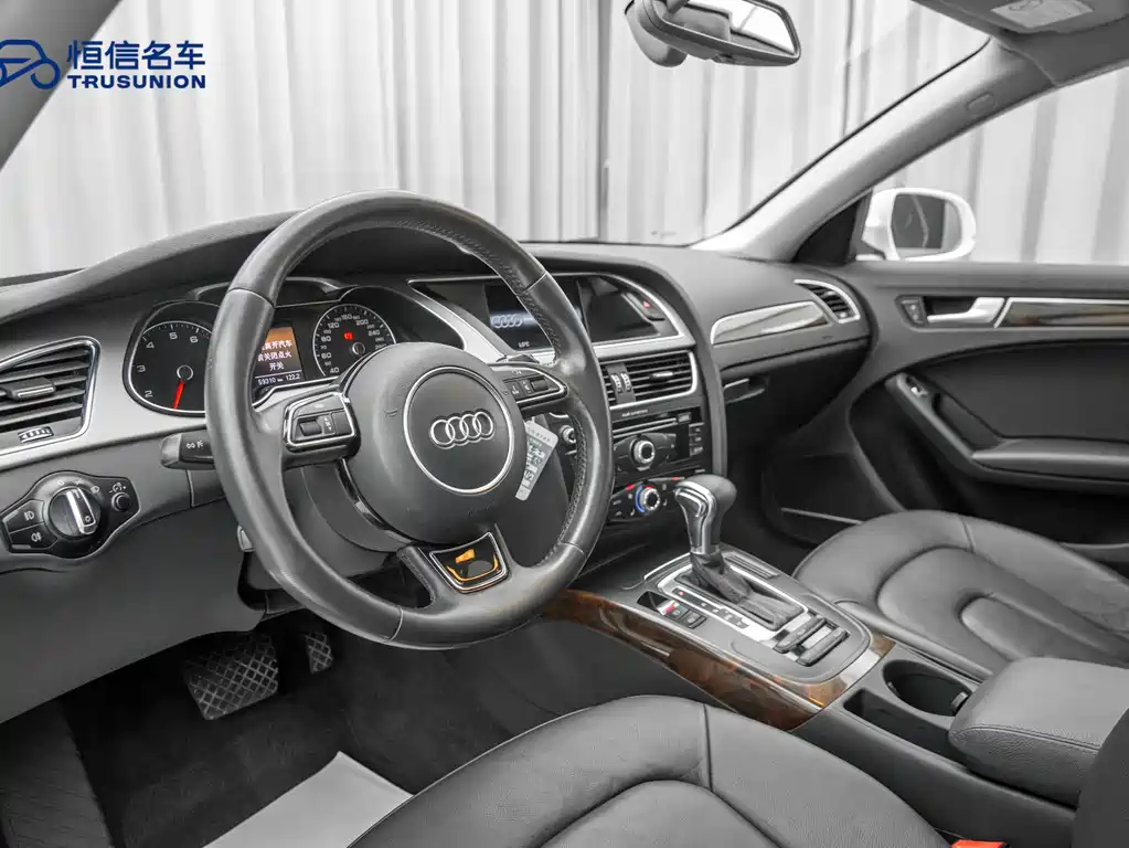 Audi A4L 2014 — фото 11