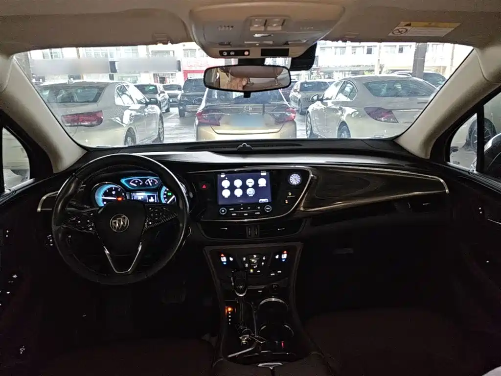 Buick Envision Plus 2017 — фото 10