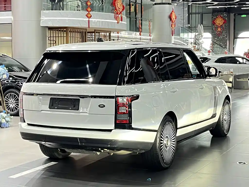 Land Rover Range Rover 2018 — фото 9