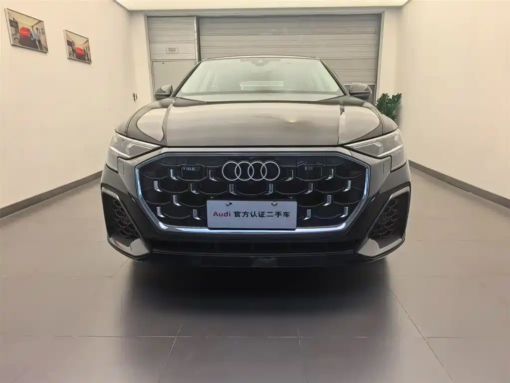 Audi Q8 2025 — фото 2