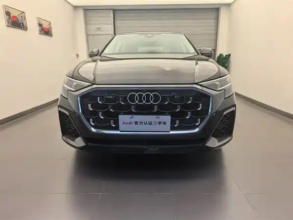 Audi Q8 2025