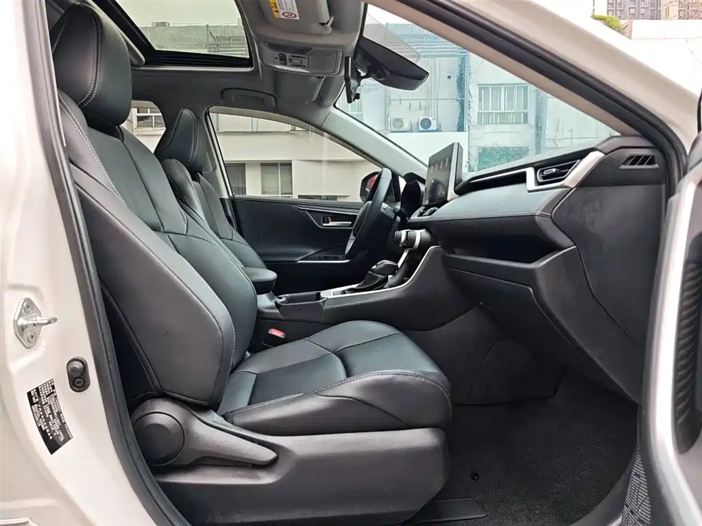 Toyota Wildlander 2022 — фото 20
