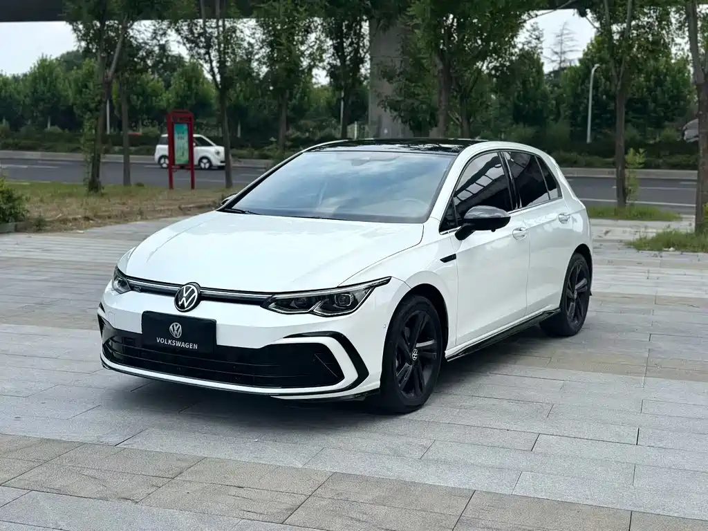 Volkswagen Golf 2021