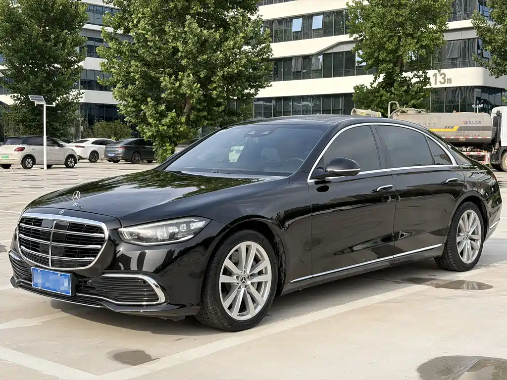 Mercedes-Benz S-Class 2022