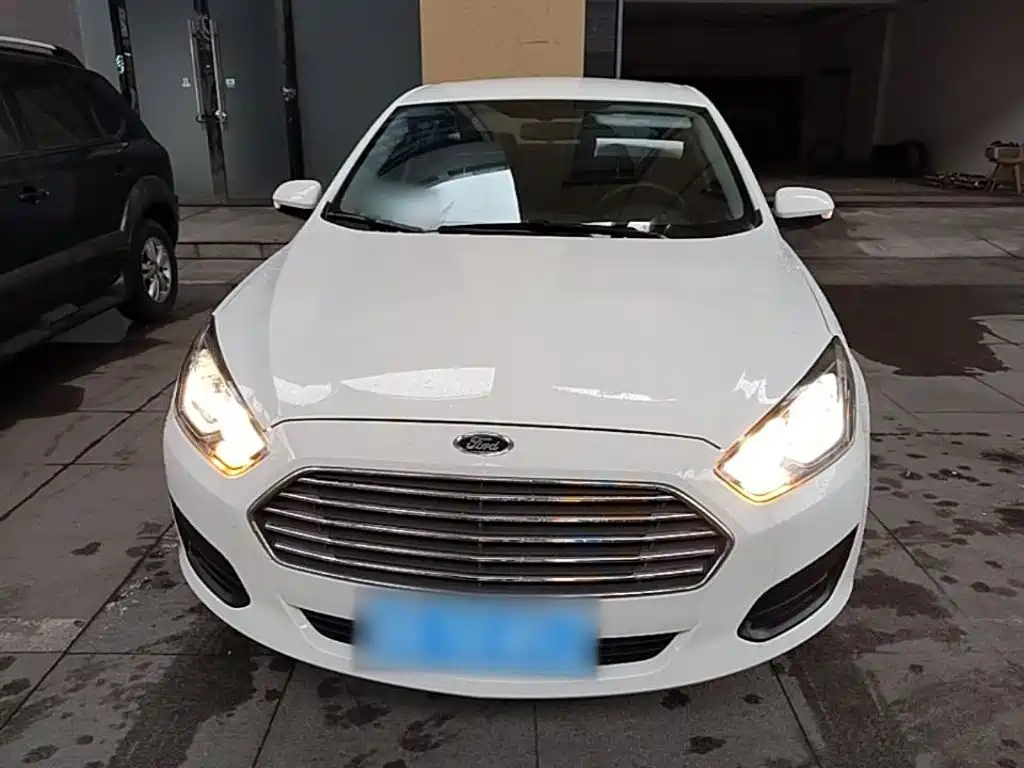 Ford Escort 2020