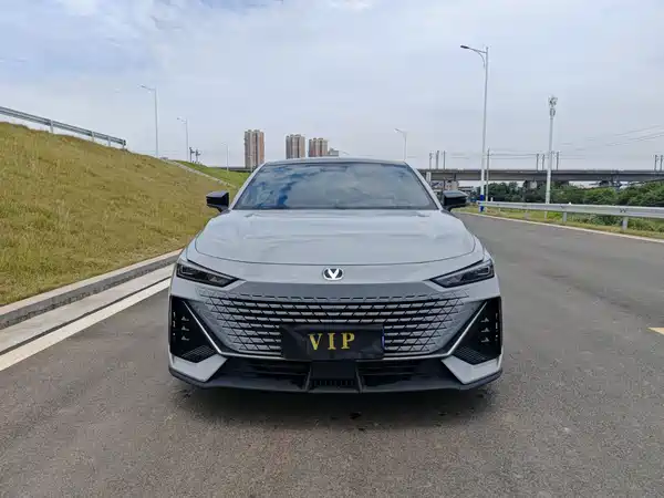 Changan UNI-V 2022