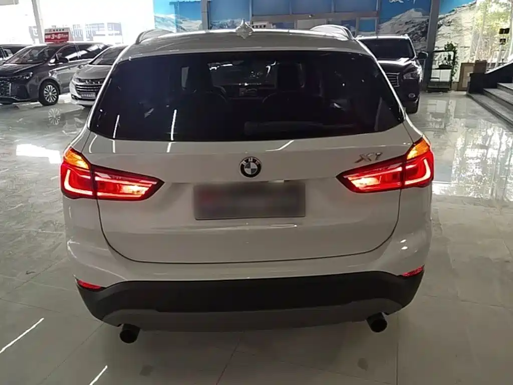 BMW X1 2017 — фото 6