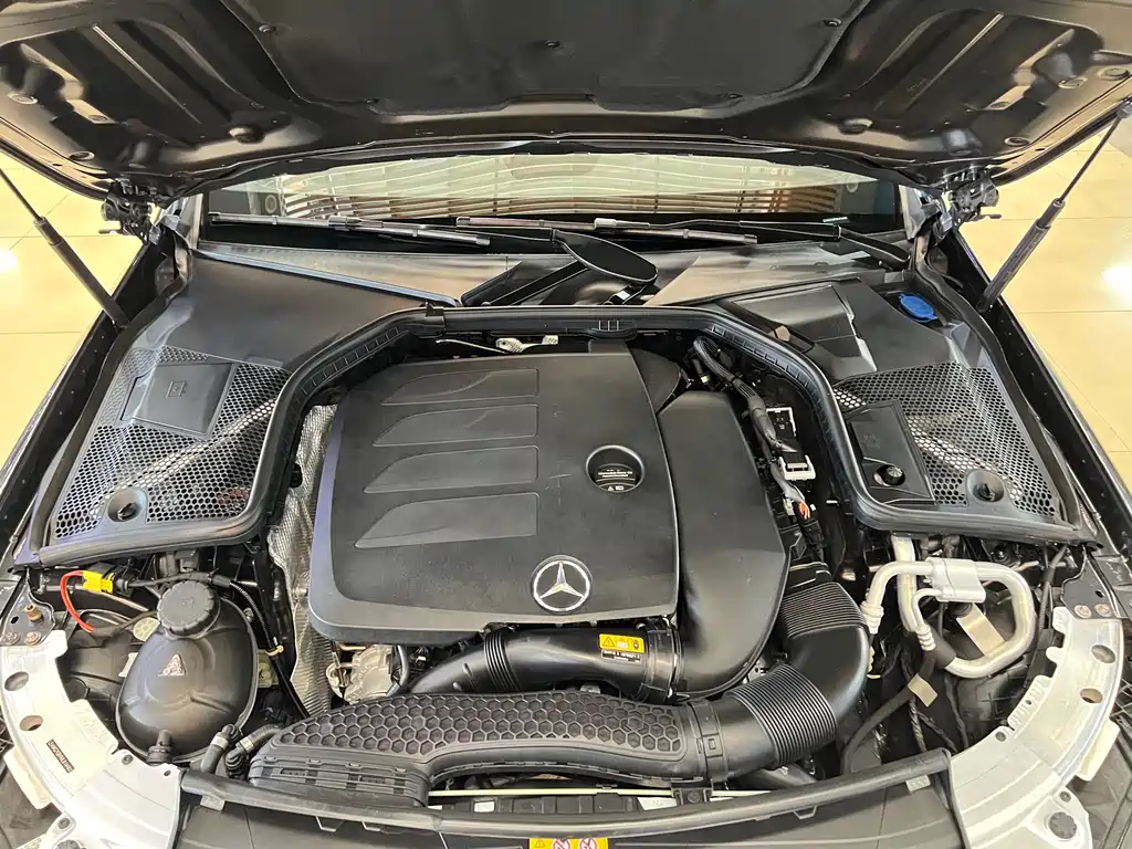 Mercedes-Benz C-Class 2020 — фото 17