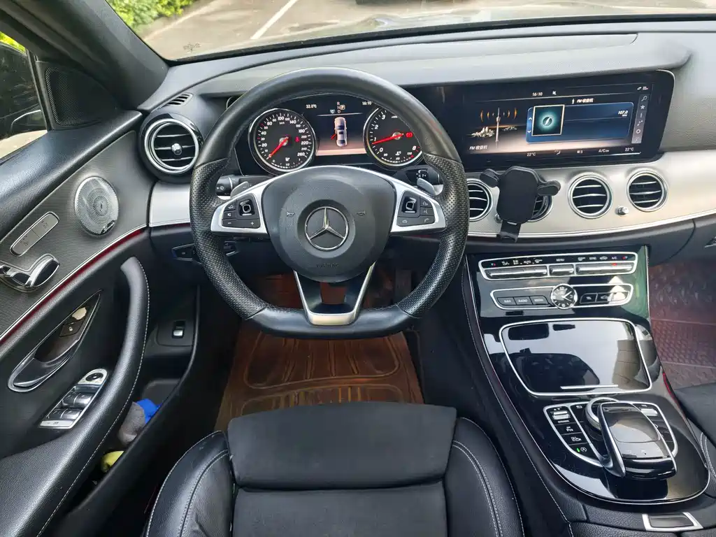 Mercedes-Benz E-Class 2017 — фото 12