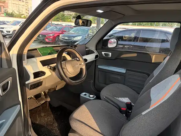 Geely Galaxy Panda 2023