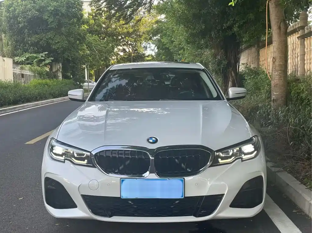BMW 3 Series 2021