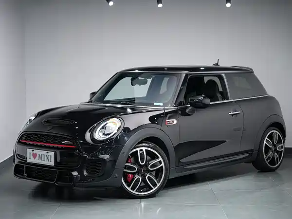 MINI JCW 2020