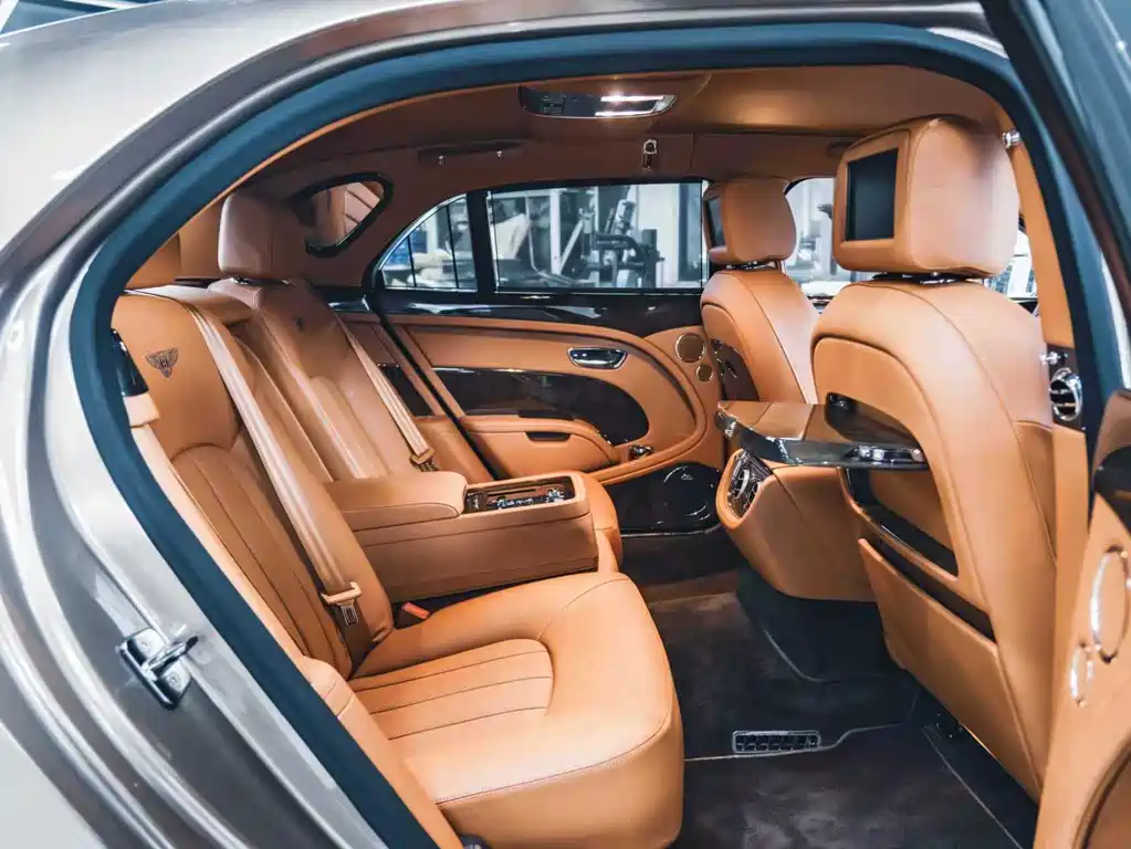 Bentley Mulsanne 2012 — фото 19