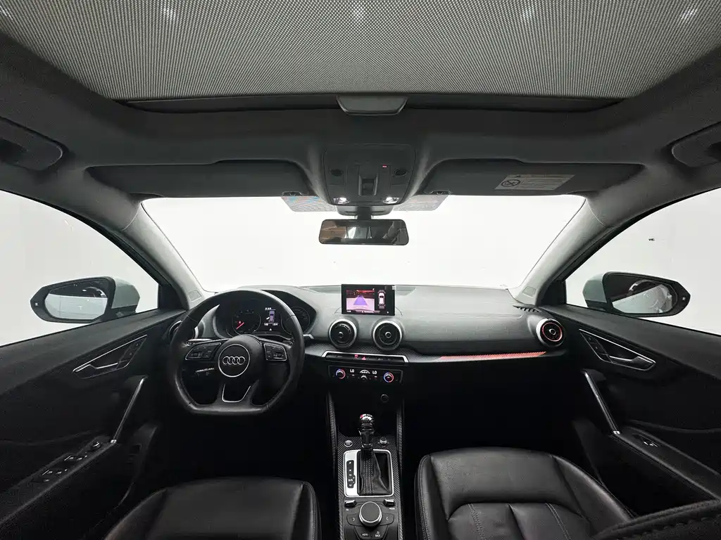 Audi Q2L 2022 — фото 10