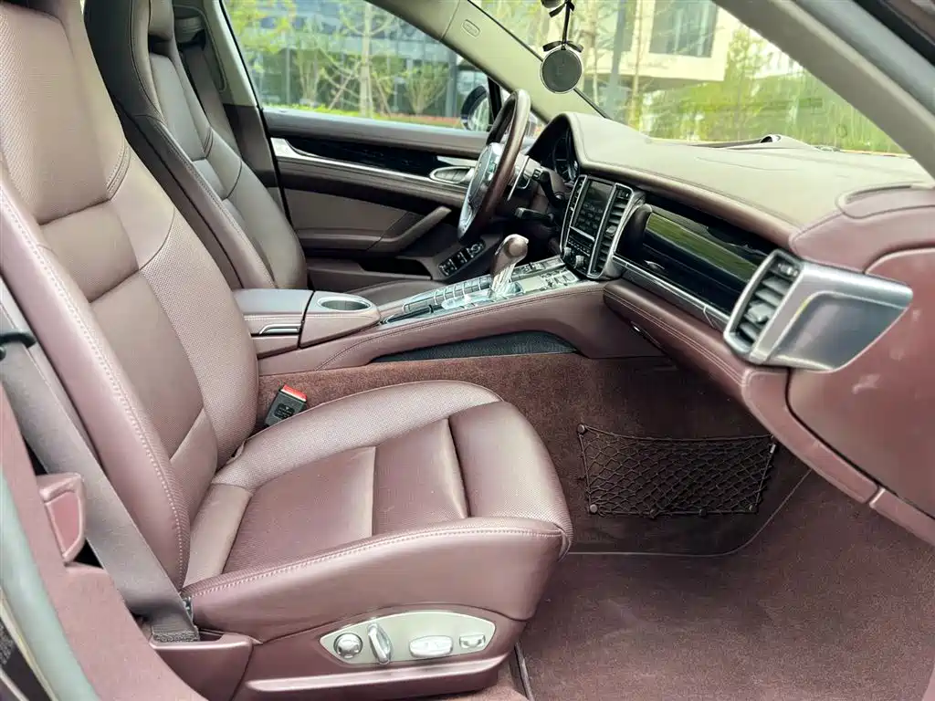 Porsche Panamera 2015 — фото 15
