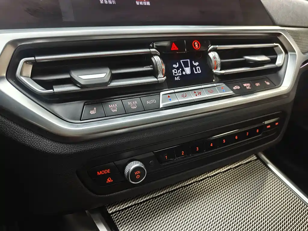BMW 4 Series 2021 — фото 10