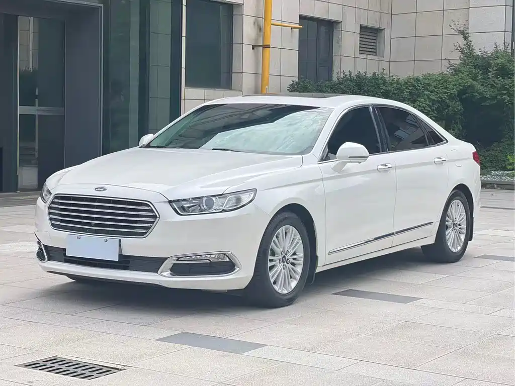 Ford Taurus 2016