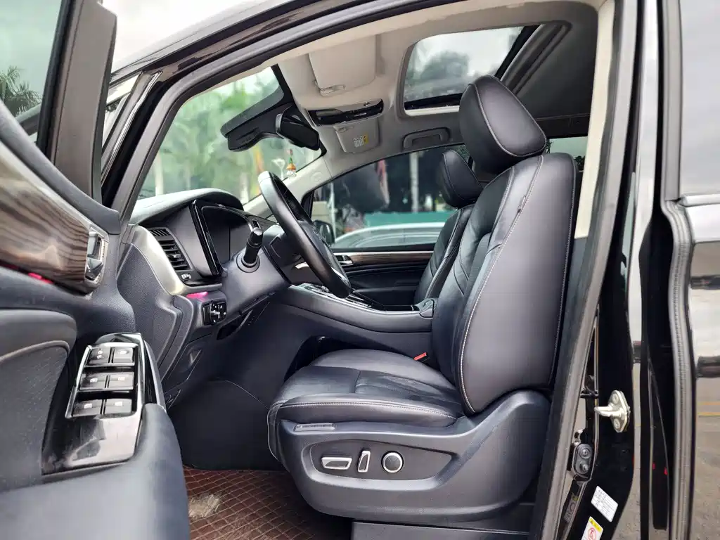 GAC Motor Trumpchi M8 2020 — фото 15