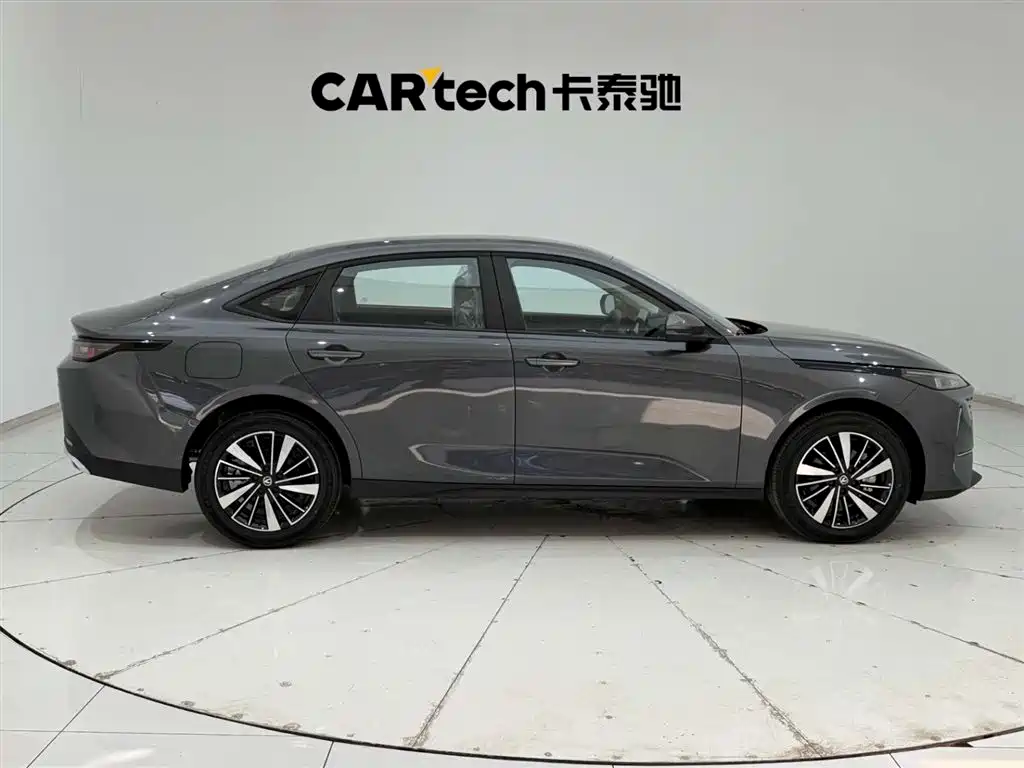 Changan Eado PHEV 2026 — фото 12