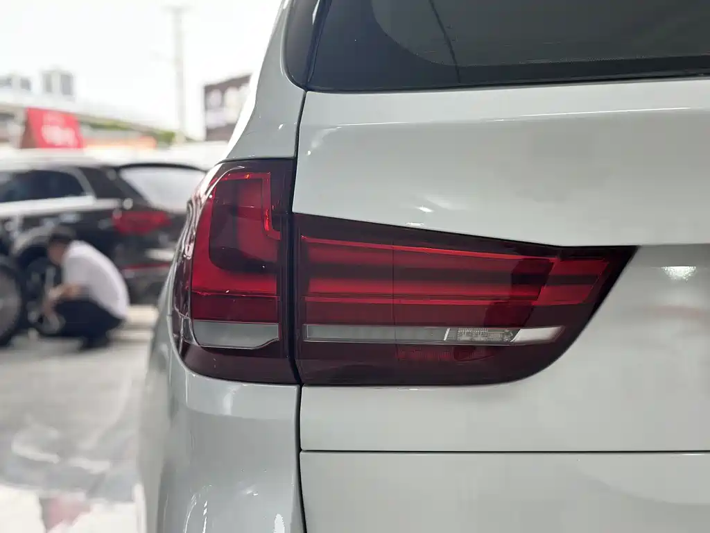 BMW X5 2015 — фото 18
