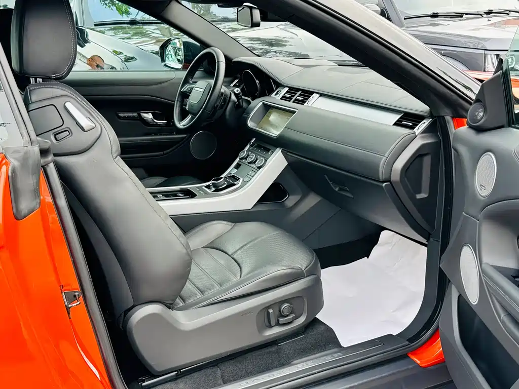 Land Rover Evoque 2019 — фото 23