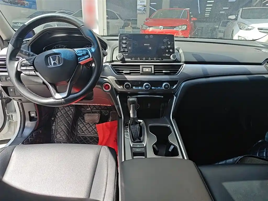 Honda Accord 2021 — фото 10