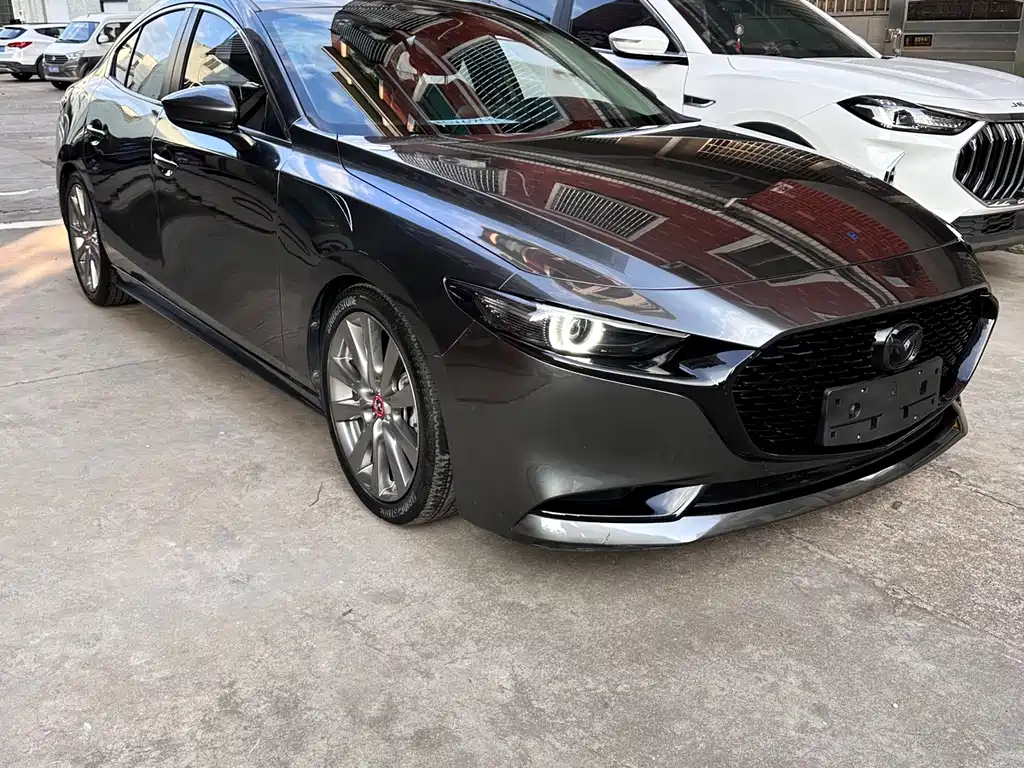 Mazda 3 Axela 2022