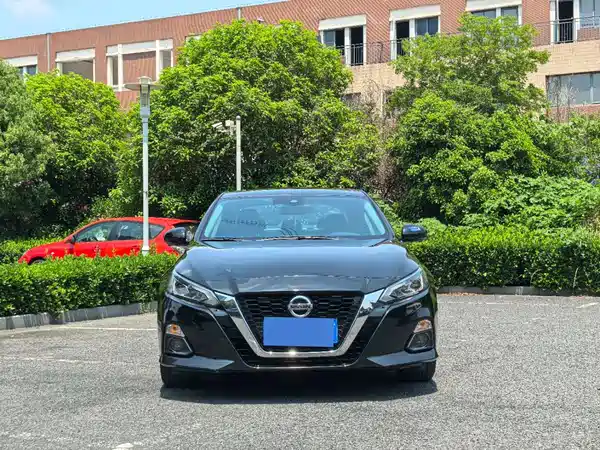 Nissan Teana 2021