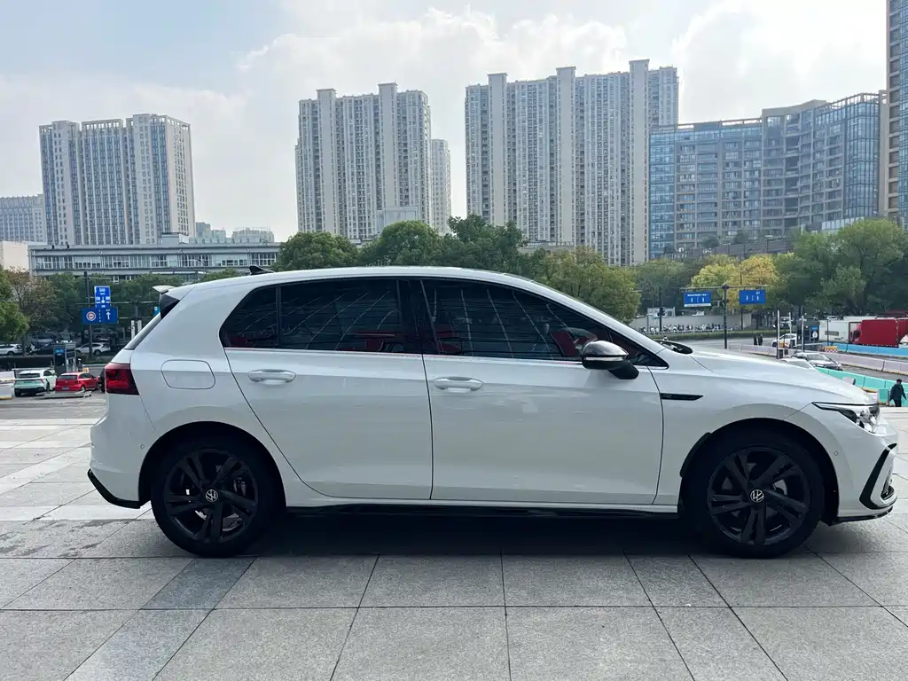 Volkswagen Golf 2022