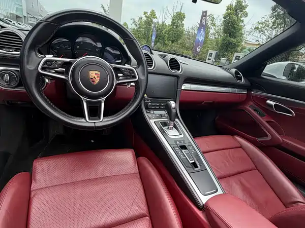 Porsche 718 2016