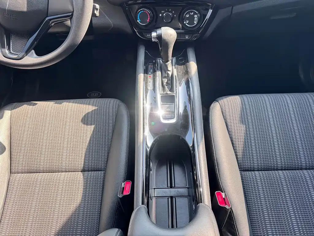 Honda Vezel 2015 — фото 11