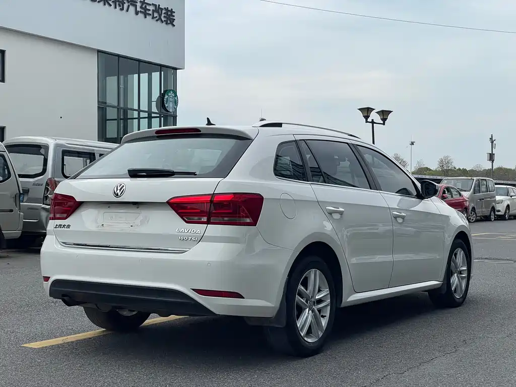 Volkswagen Gran Lavida 2017 — фото 16