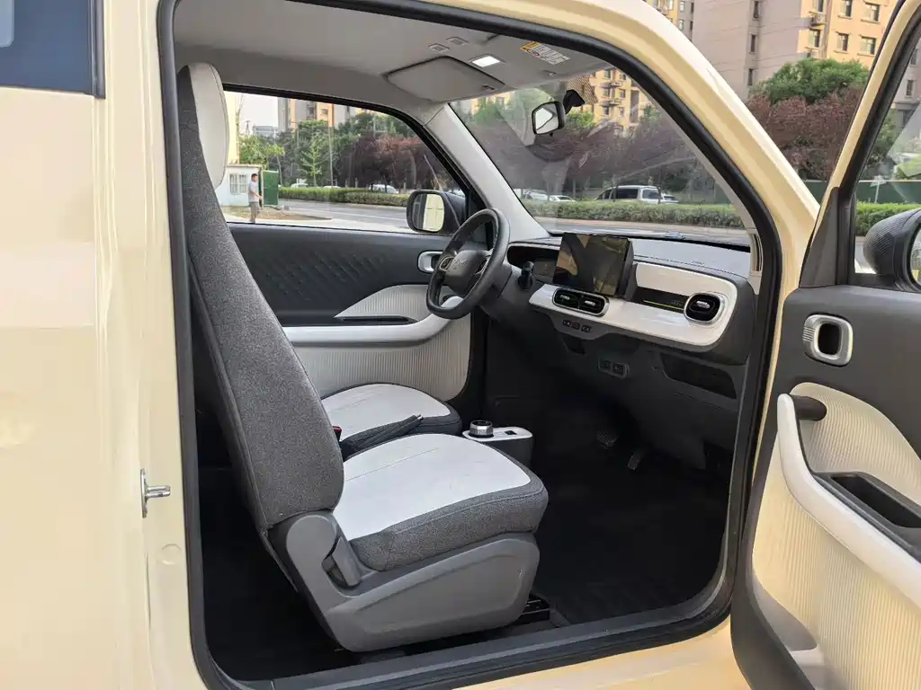 Geely Galaxy Panda 2025
