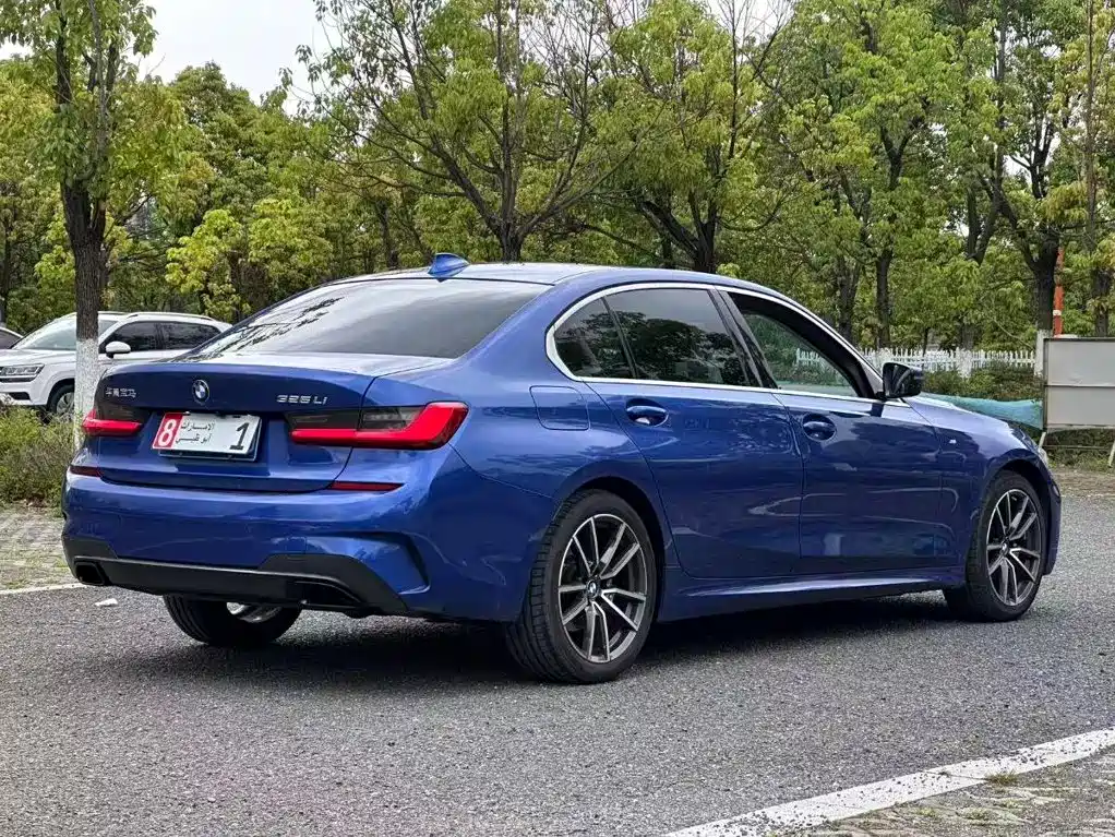 BMW 3 Series 2020
