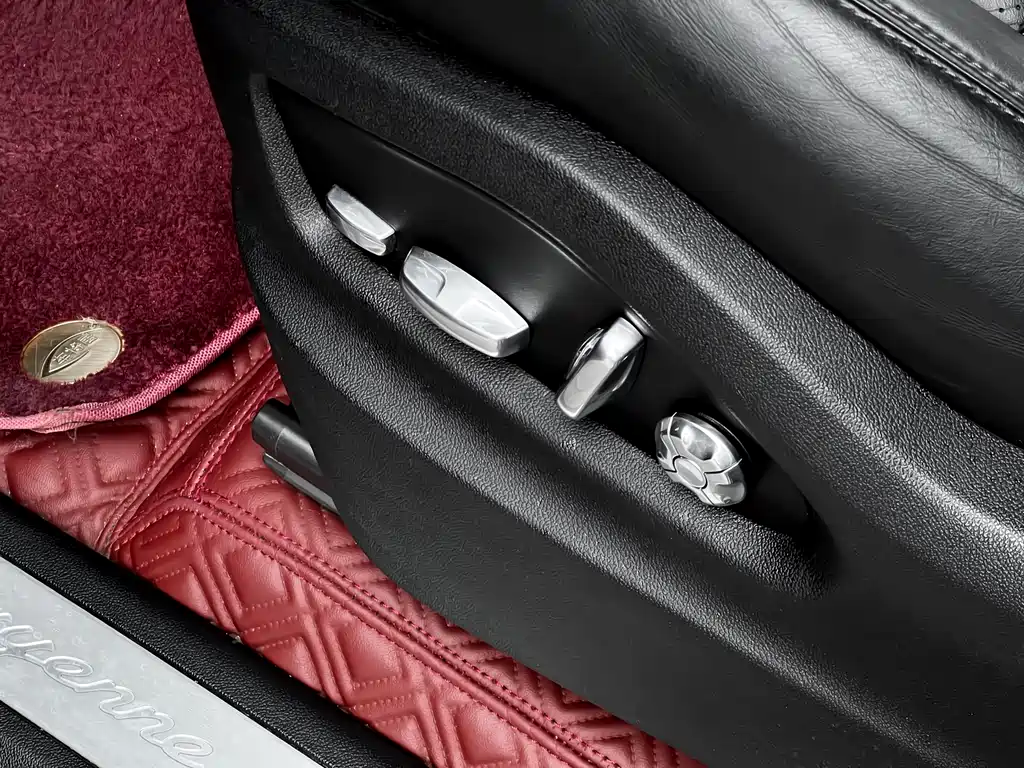 Porsche Cayenne 2022 — фото 15