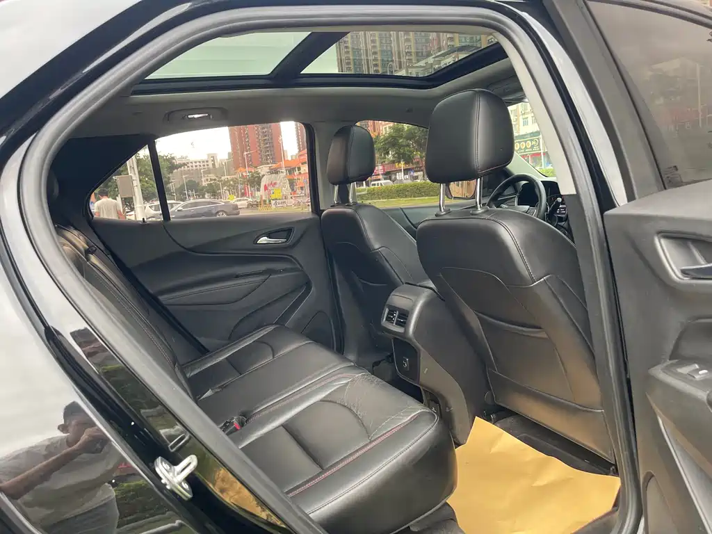 Chevrolet Equinox 2019 — фото 12