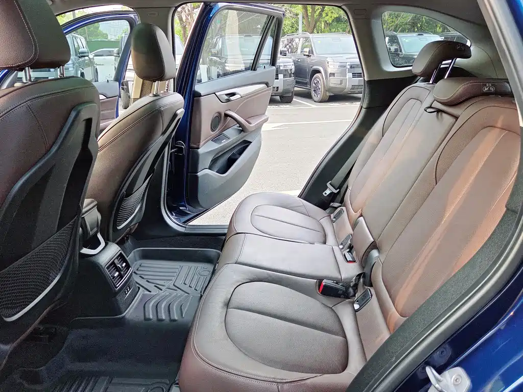 BMW X1 2018 — фото 10