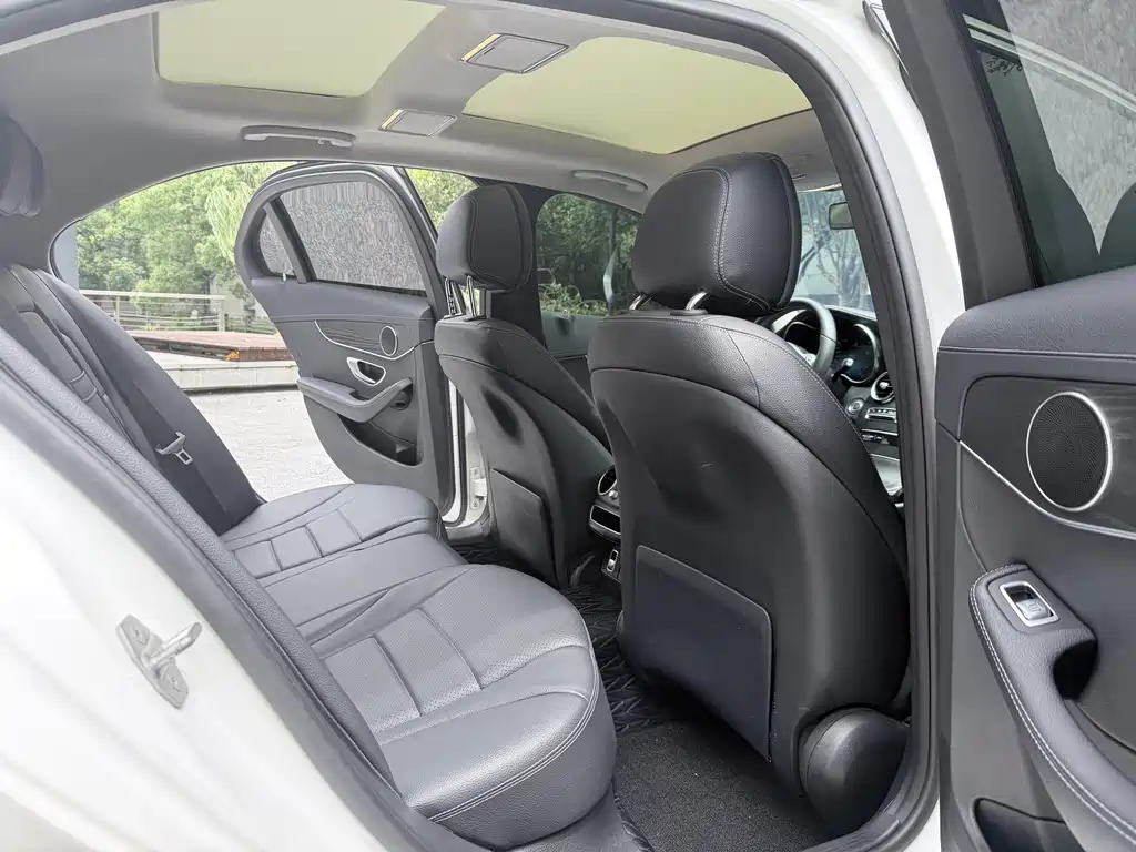 Mercedes-Benz C-Class 2020 — фото 11