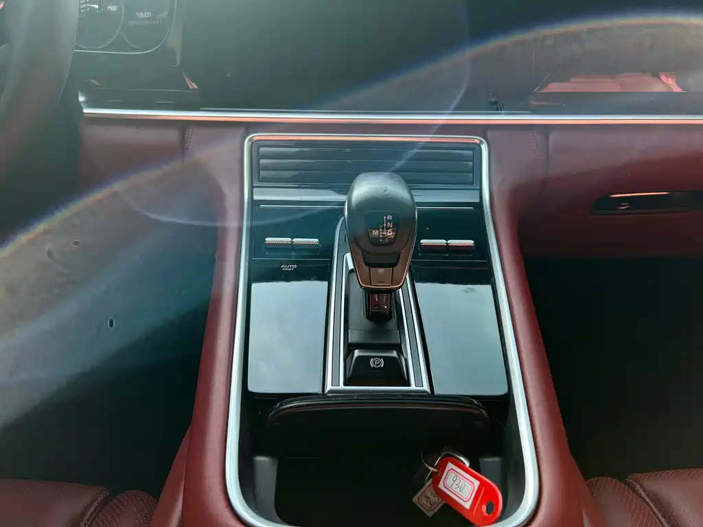Porsche Panamera 2018 — фото 12