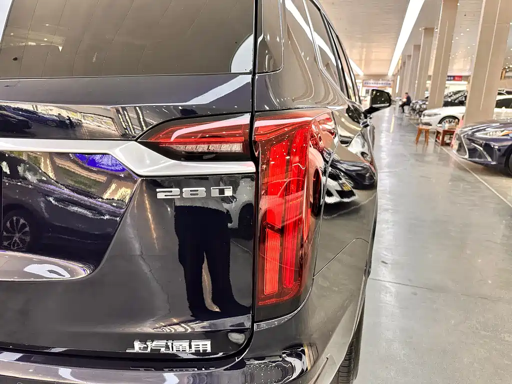 Cadillac XT6 2020 — фото 18