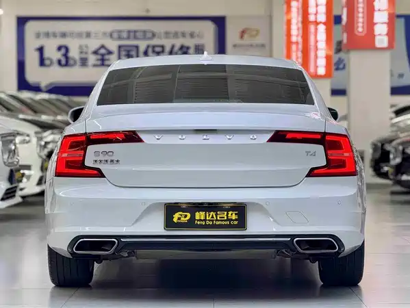 Volvo S90 2018