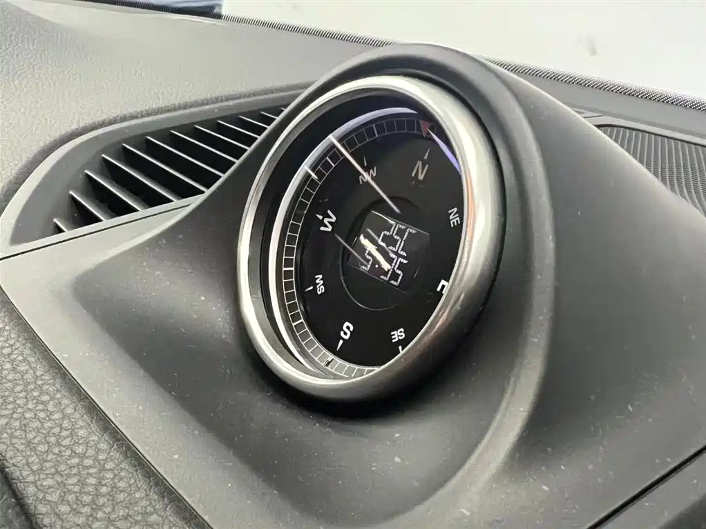 Porsche Macan 2020 — фото 16