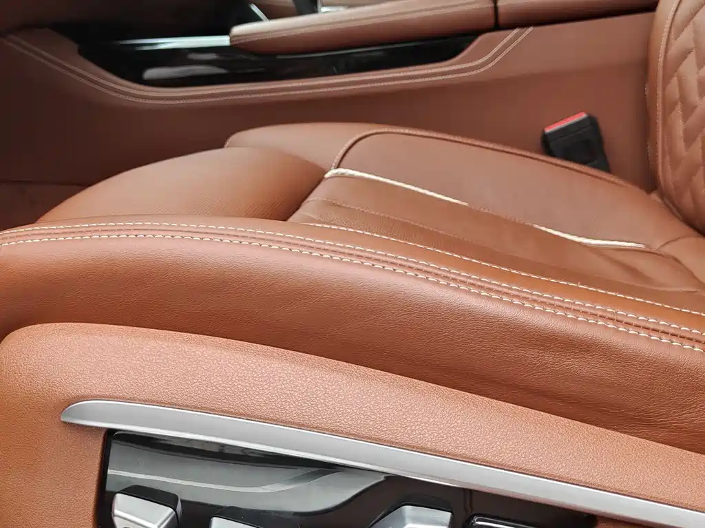 BMW 7 Series 2017 — фото 17